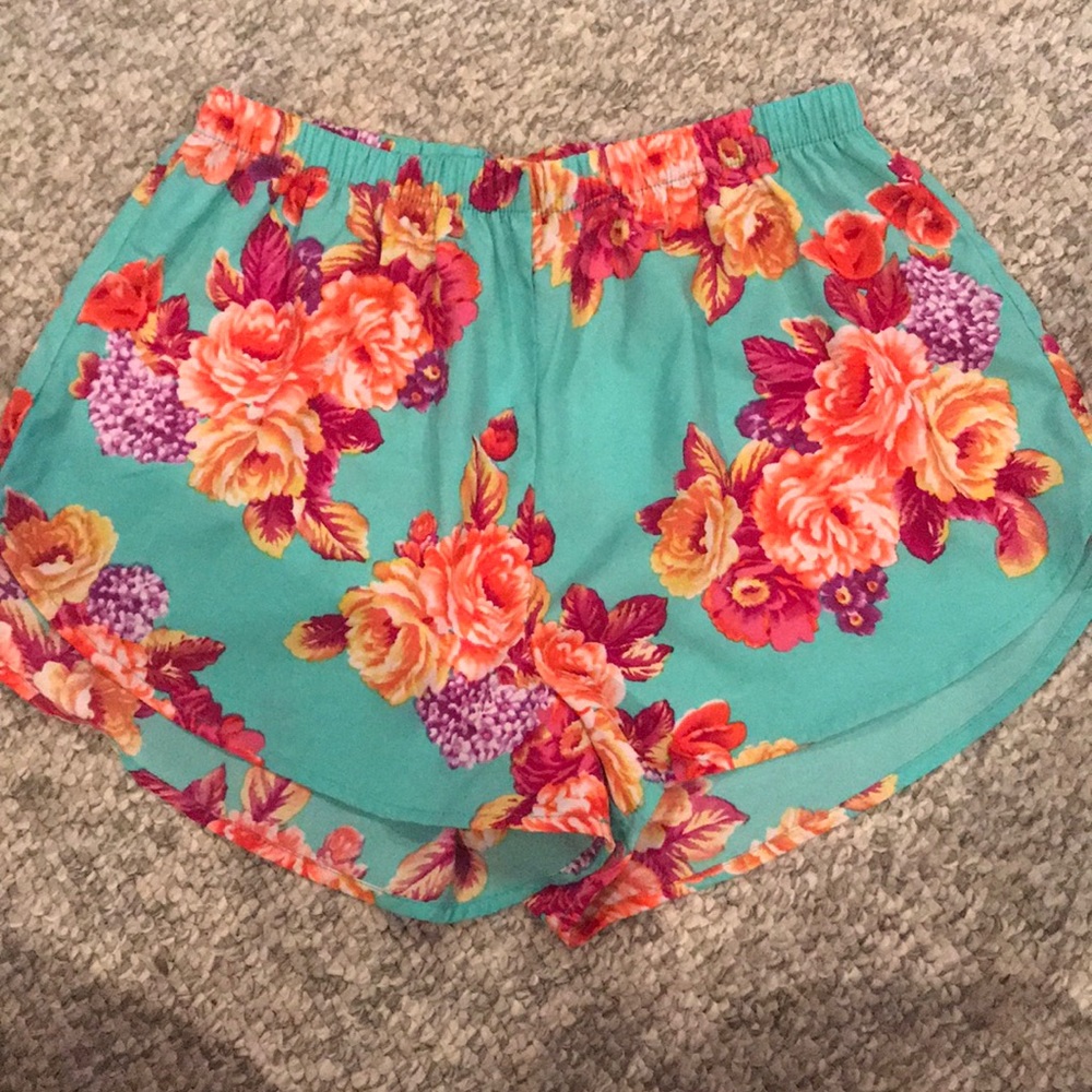 Floral boutique shorts
